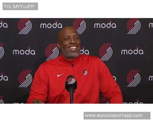 杨瀚森回忆比卢普斯的指导风格与新秀心态的影响