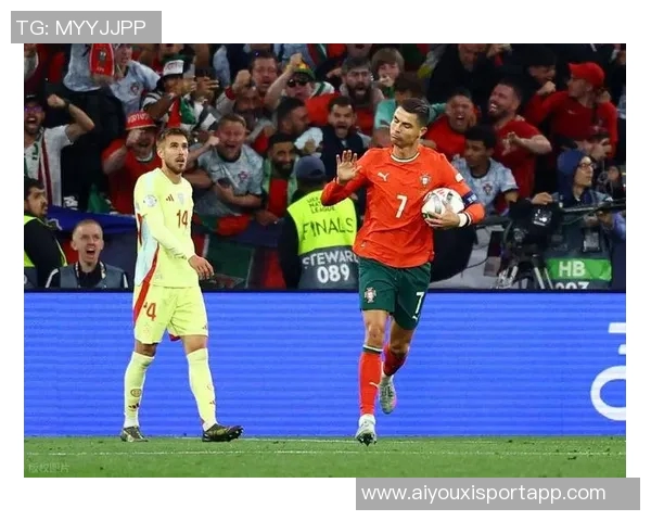 B席庆祝欧冠百场里程碑成为葡萄牙历史第四位达成者